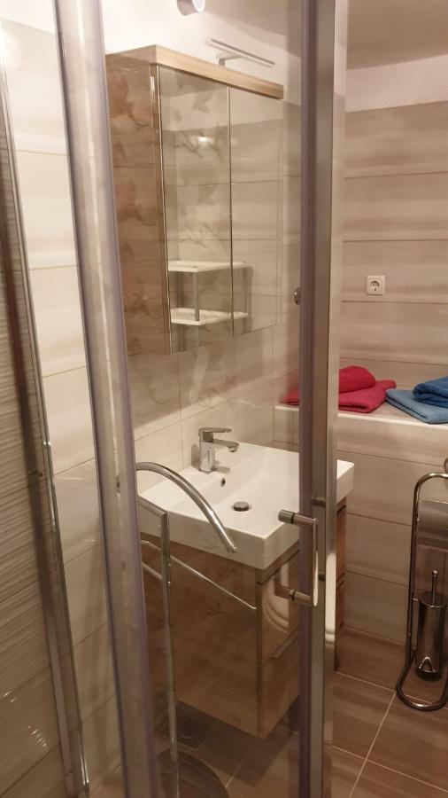 Apartmani Slavica Rab Town Zewnętrze zdjęcie
