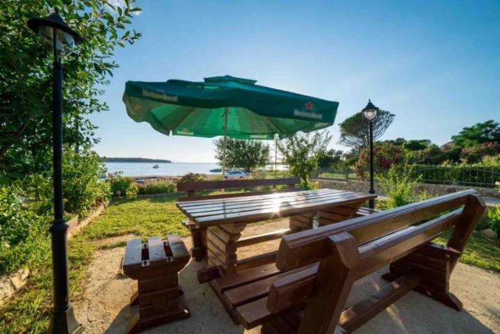 Apartmani Slavica Rab Town Zewnętrze zdjęcie